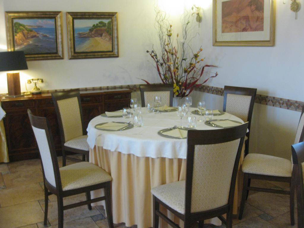 Albergo Giardino Sannazzaro de' Burgondi Extérieur photo