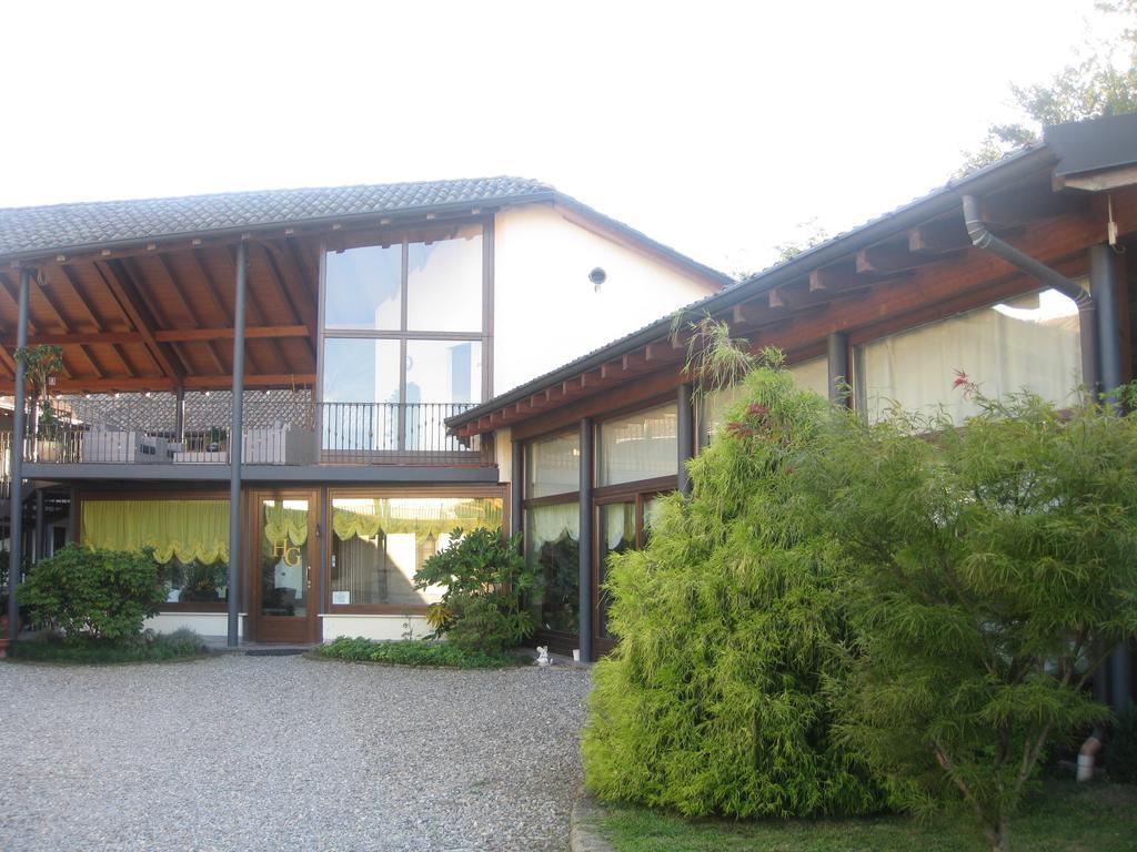 Albergo Giardino Sannazzaro de' Burgondi Extérieur photo