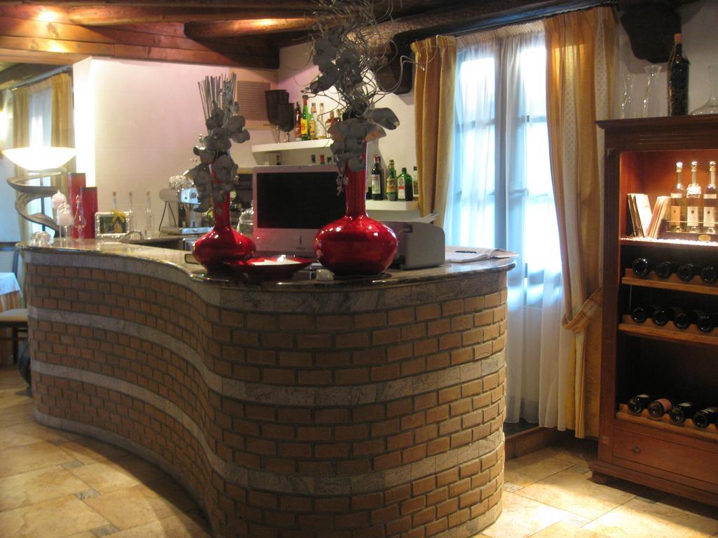 Albergo Giardino Sannazzaro de' Burgondi Extérieur photo